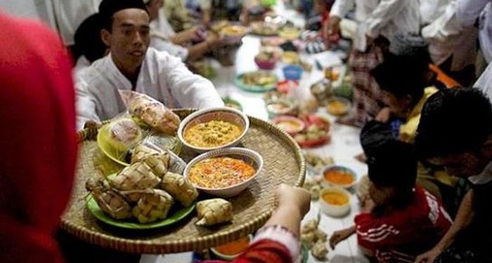 Memelihara Tradisi Kupatan di Malam Nisfu Sya’ban