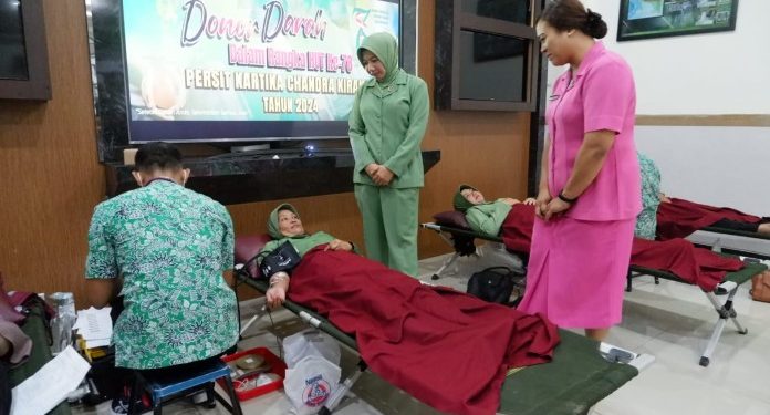 Aksi Donor Darah Rayakan HUT Persit Kartika Chandra Kirana ke 78