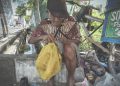 Kisah Kakek 80 Tahun Bertahan Hidup Sebagai Tukang Sol Sepatu