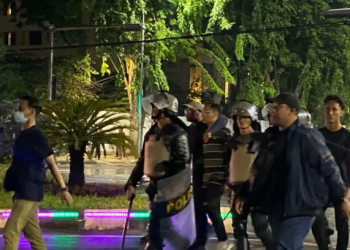 Demo Revisi UU TNI Ricuh, Dua Jurnalis Korban Kekerasan Polisi di Surabaya