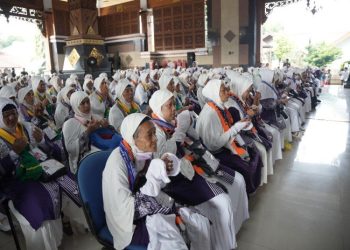 Wabup Tuban Kirim 751 Calon Haji Kloter 69 dan 70
