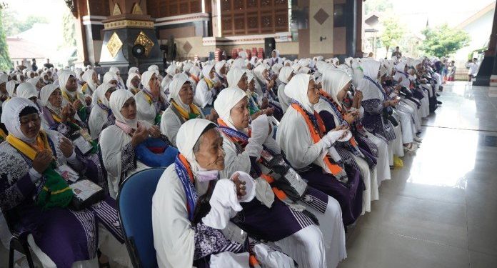 Wabup Tuban Kirim 751 Calon Haji Kloter 69 dan 70