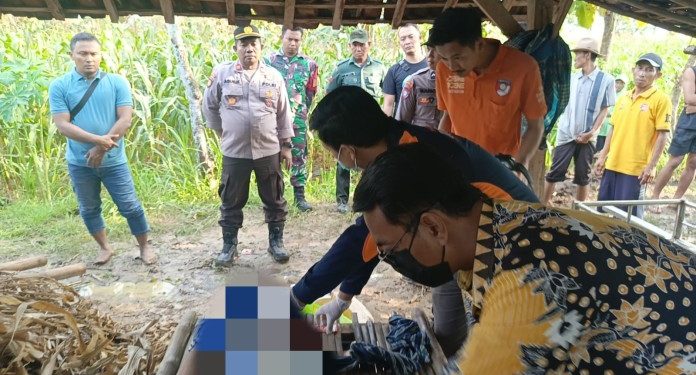 Petani di Tambakboyo Nekat Mengakhiri Hidup dengan Gantung Diri