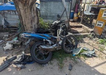 Pengendara Motor Diduga Mabuk Tabrakan dengan Pick Up di Tuban, Satu Orang Luka