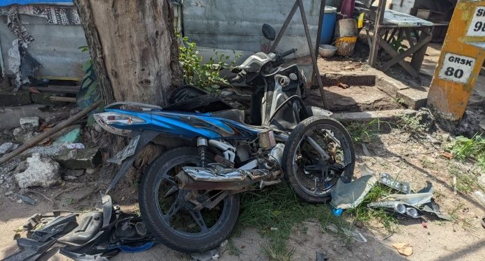 Pengendara Motor Diduga Mabuk Tabrakan dengan Pick Up di Tuban, Satu Orang Luka