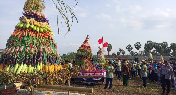 Tradisi Gunungan Masyarakat Tasikmadu yang Perlu Dikenal