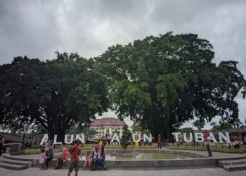 Pemkab Tuban Perluas Layanan Internet Gratis di Alun-Alun untuk Akses Informasi