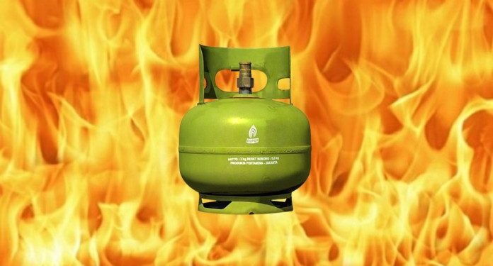 Warga Tuban Luka Serius Karena Ledakan Tabung LPG Saat Bakar Sampah