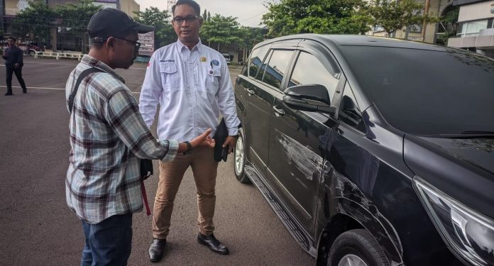 Viral Polisi Patroli Tabrak Mobil Warga, Berakhir dengan Damai