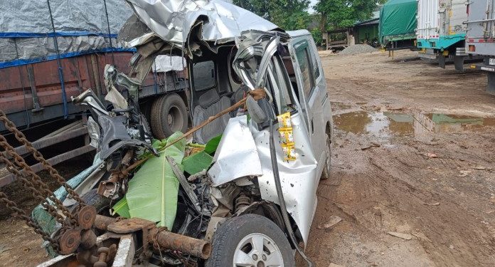 Kecelakaan Truk Tronton Mematikan Pria Dari Malang