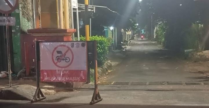 Warga Keluhkan Padatnya Tukang Becak di Gang Karena Perubahan Jalur di Tuban