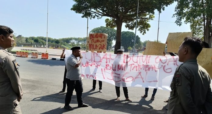 Tambang Ilegal Semakin Marak, Aktivis Lingkungan Datangi Pemerintah Daerah Tuban
