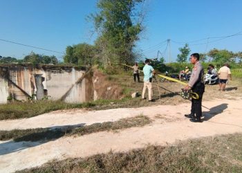 Sopir Penambang di Tuban Tewas setelah Truk Terjun ke Dalam Tambang Sedalam 30 Meter