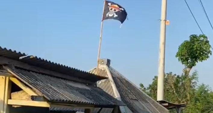 Kibarkan Bendera One Piece, Warga Tuban Dikunjungi Aparat