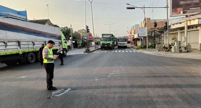 Pelajar Tewas dalam Kecelakaan Beruntun di Tuban Satu Lainnya Mengalami Luka Ringan