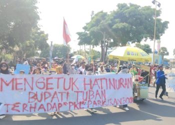 PKL Boom dan PMII Tuban Desak Pemkab Kembalikan Mereka ke Alun-Alun
