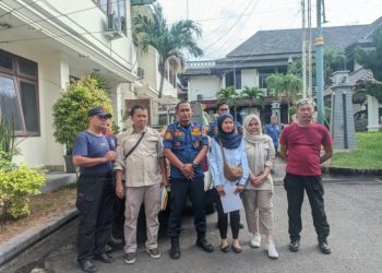 Penanganan Satwa Liar, Damkar Tuban Serahkan 26 Ular untuk Dilepasliarkan di Alam