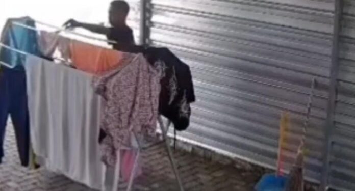 Pencuri Celana Dalam Terekam CCTV Resahkan Warga Borehbangle Tuban