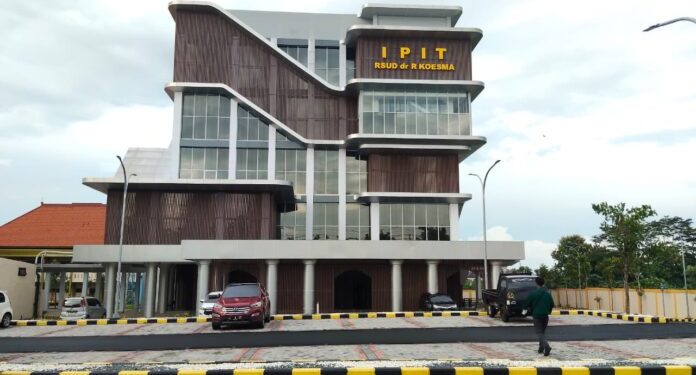 Gedung Baru RSUD Tuban Rp58 Miliar Terkena Angin, Partisi dan Kaca IPIT Rusak